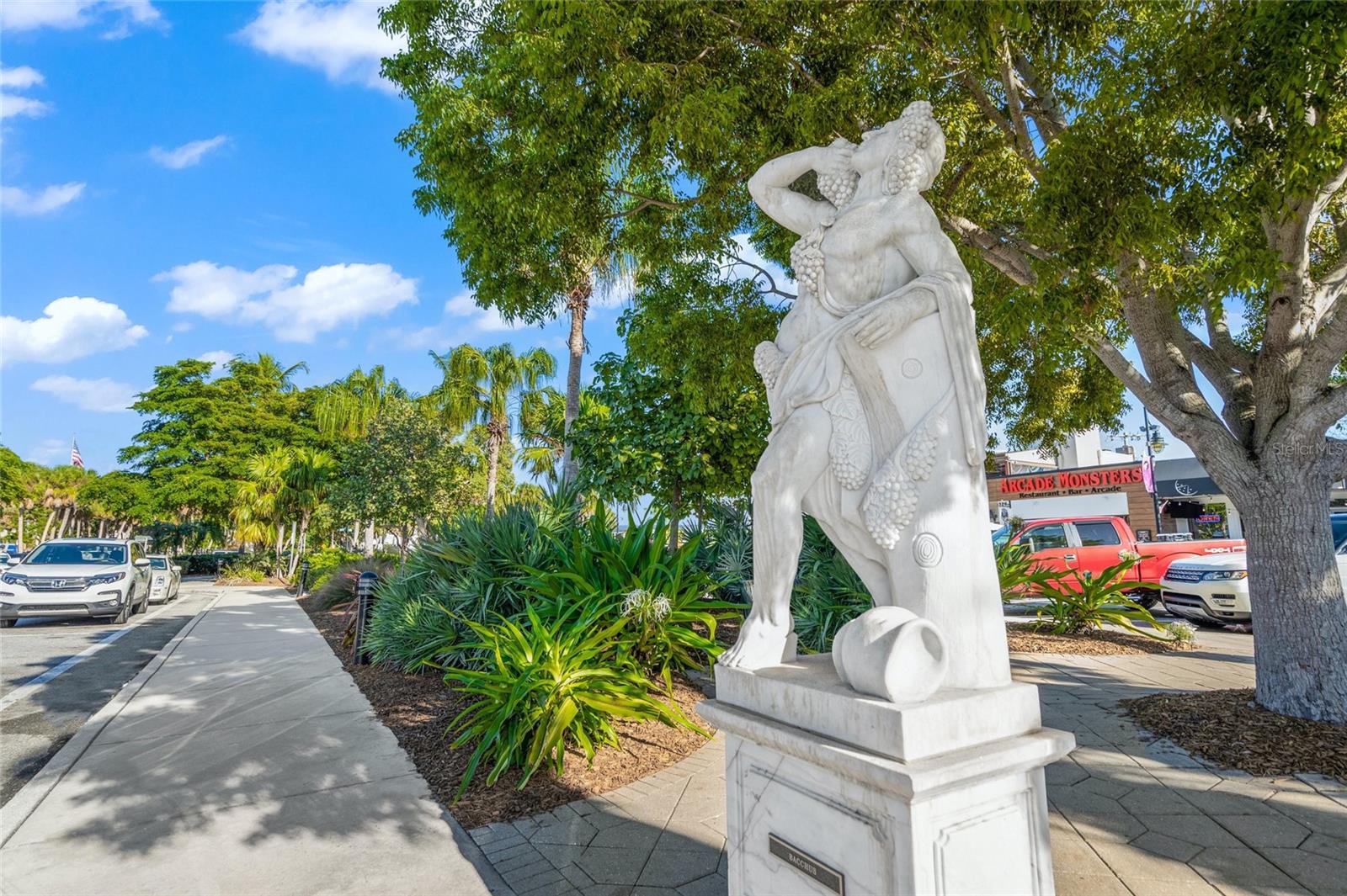 1800 BENJAMIN FRANKLIN DR #A1003