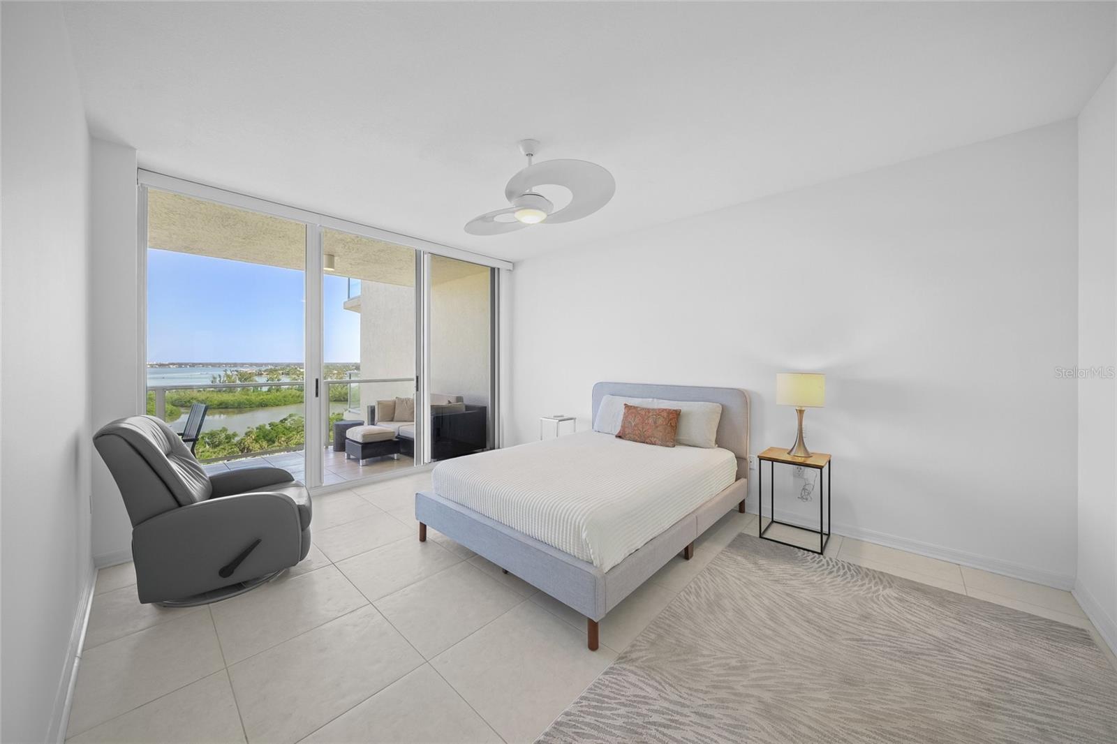 1800 BENJAMIN FRANKLIN DR #A1003