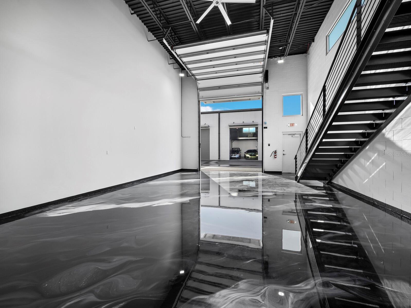 6562 PALMER PARK CIR #18