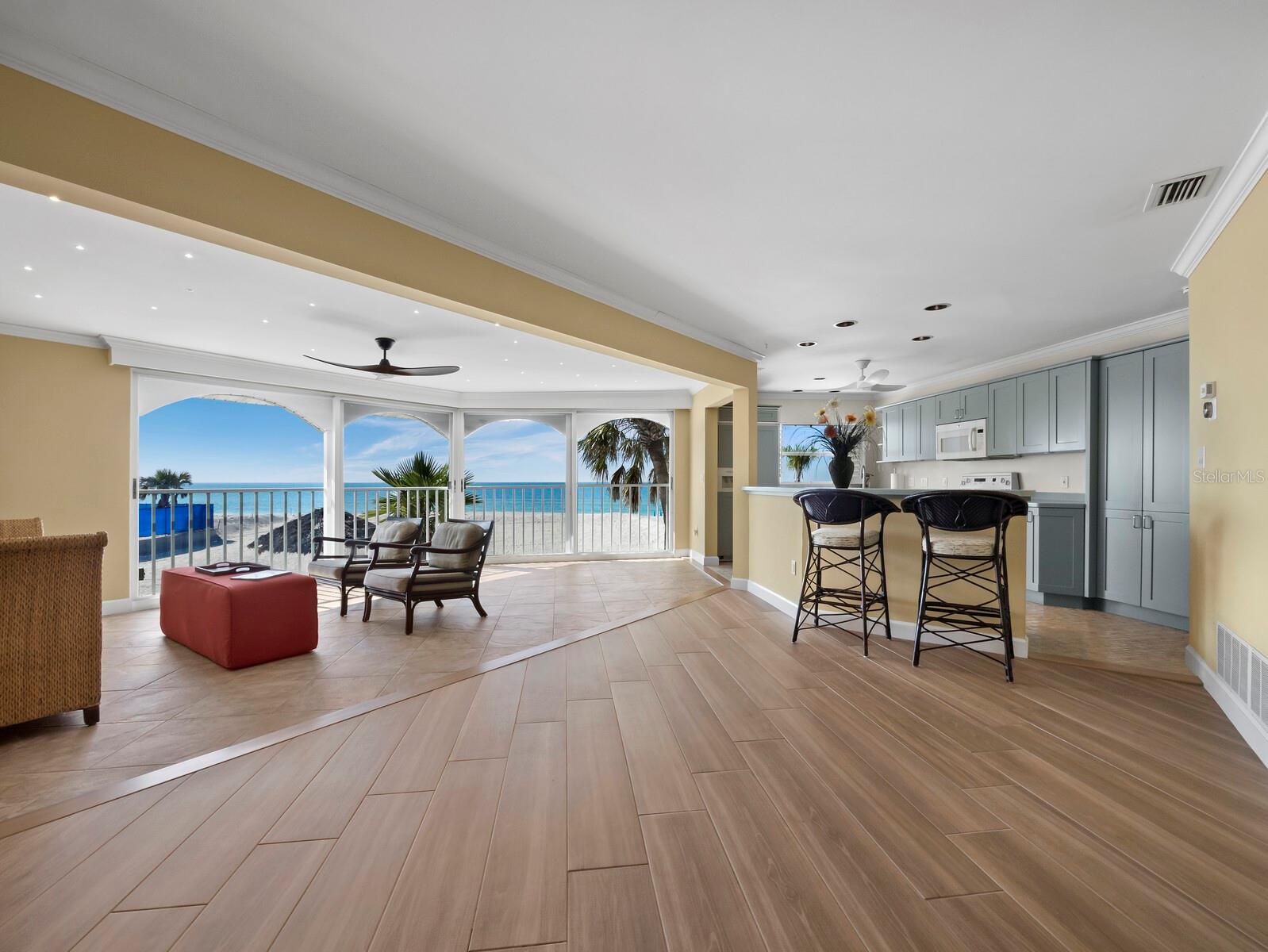 1336 BENJAMIN FRANKLIN DR #2A