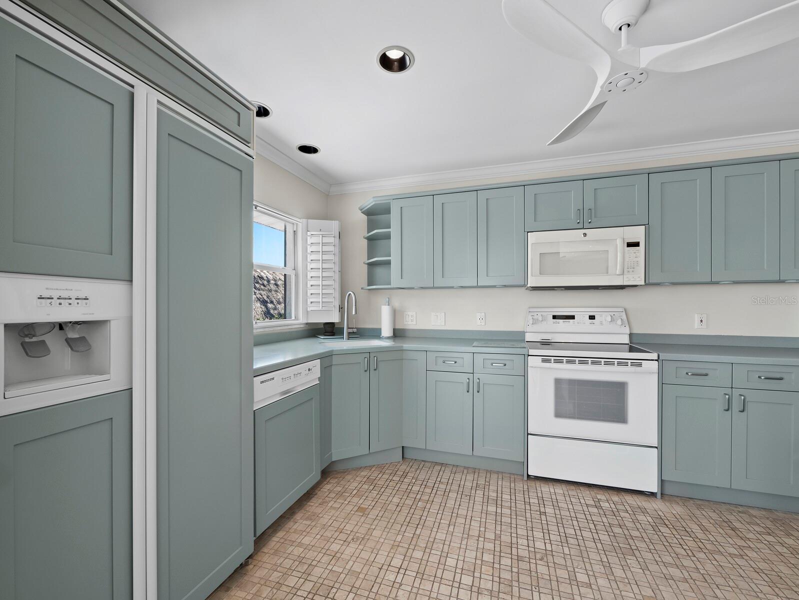 1336 BENJAMIN FRANKLIN DR #2A