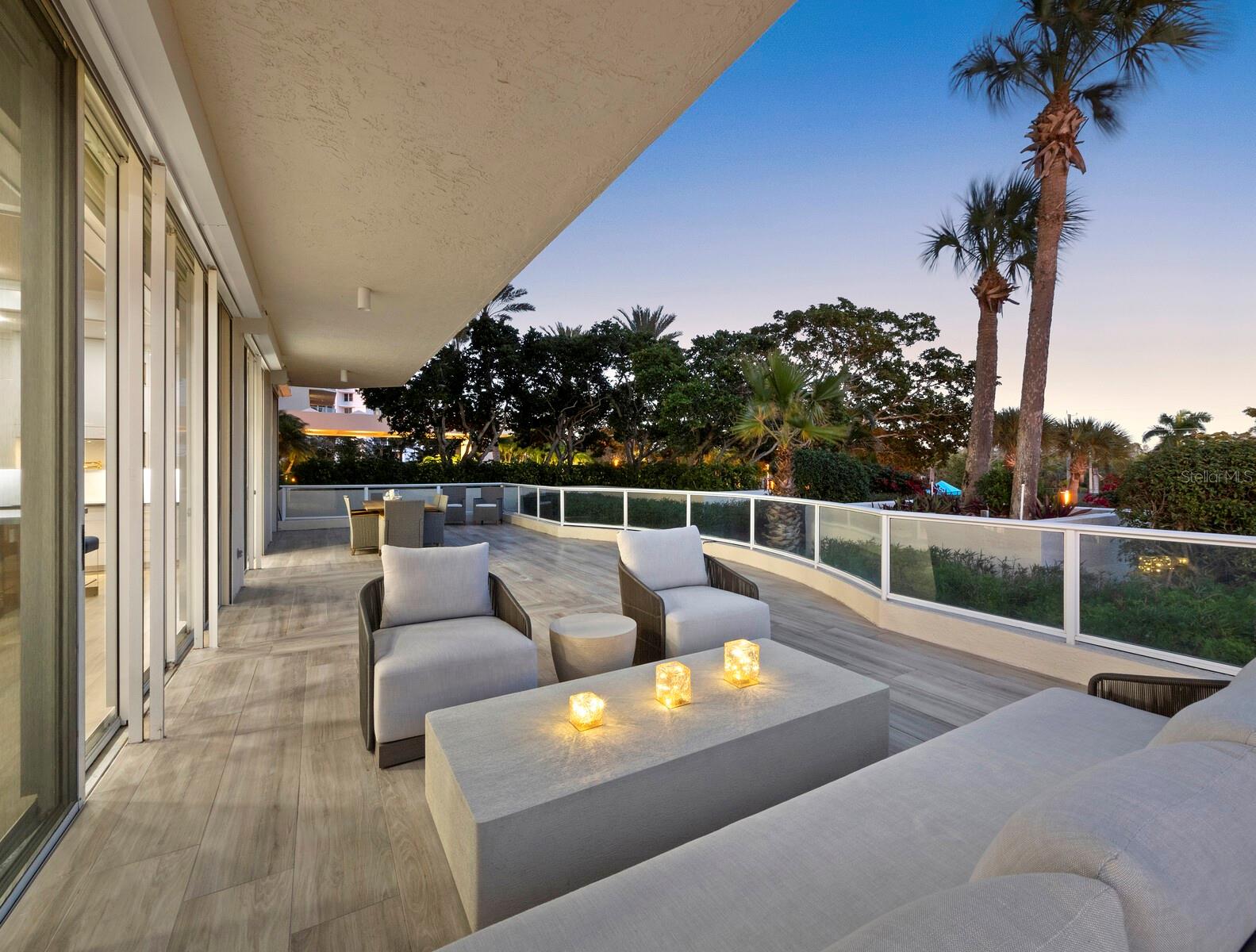 1800 BENJAMIN FRANKLIN DR #A102