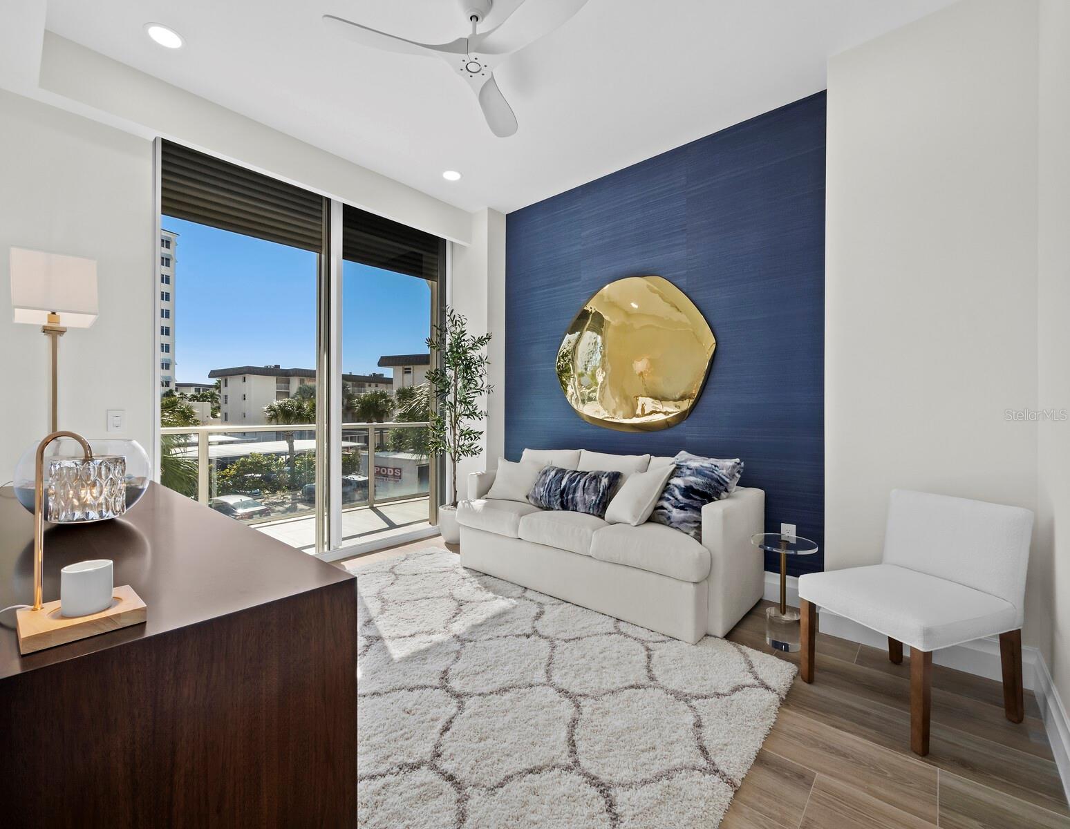 1800 BENJAMIN FRANKLIN DR #A102