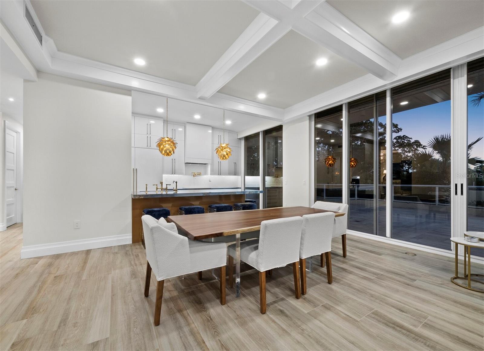 1800 BENJAMIN FRANKLIN DR #A102