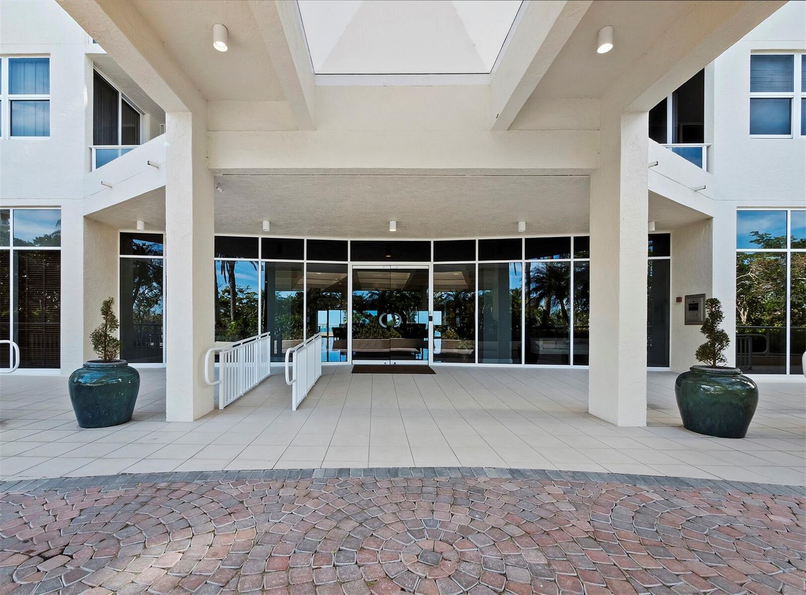 1800 BENJAMIN FRANKLIN DR #A102