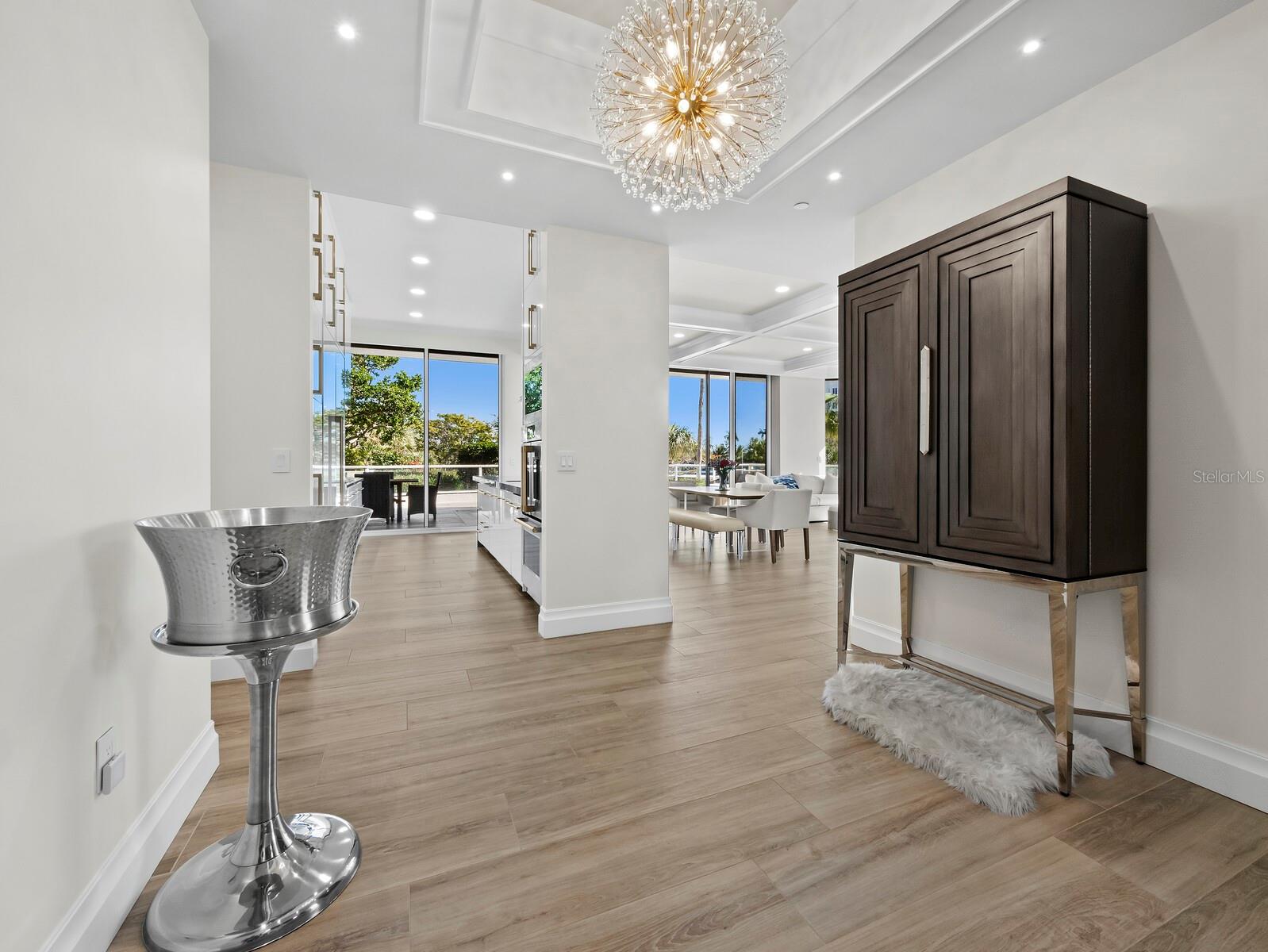 1800 BENJAMIN FRANKLIN DR #A102