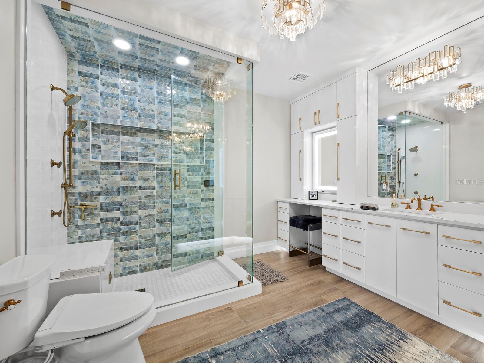 1800 BENJAMIN FRANKLIN DR #A102