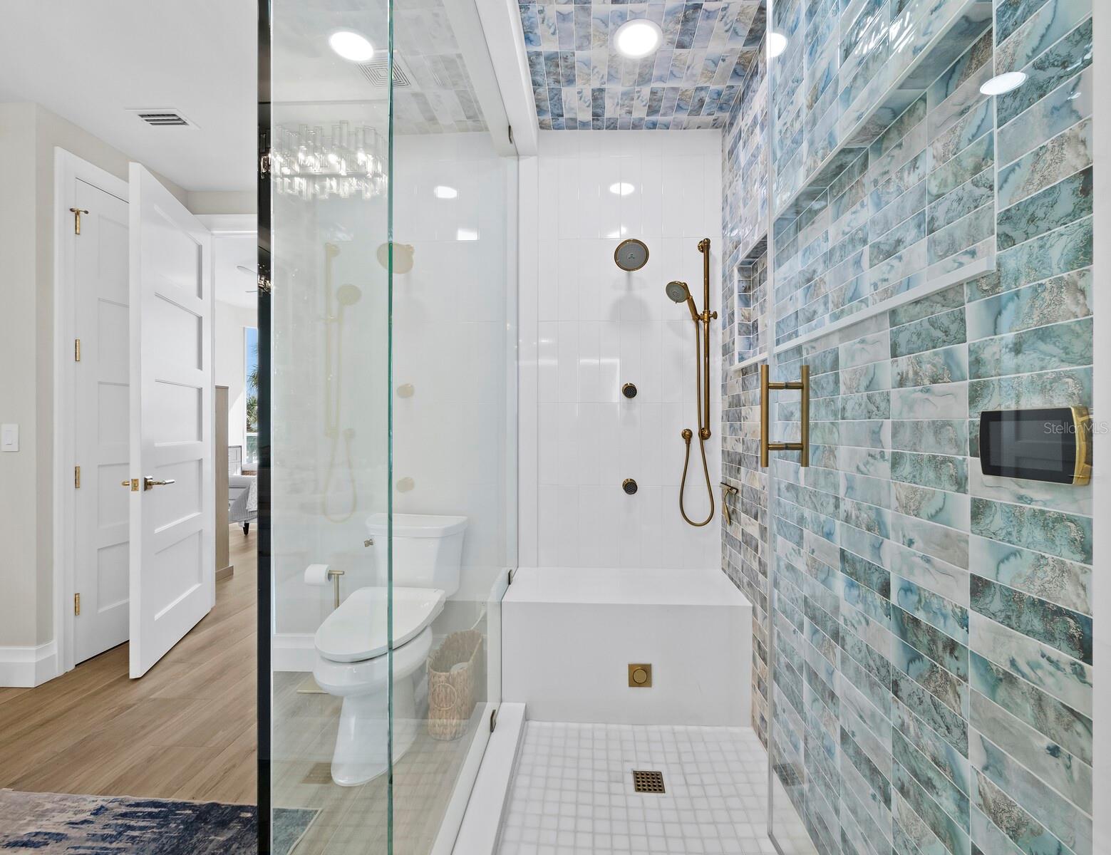 1800 BENJAMIN FRANKLIN DR #A102