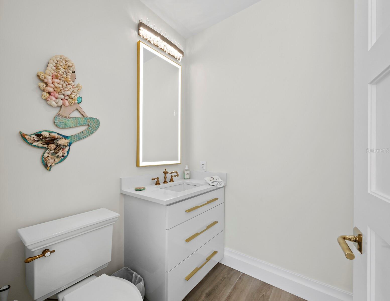 1800 BENJAMIN FRANKLIN DR #A102