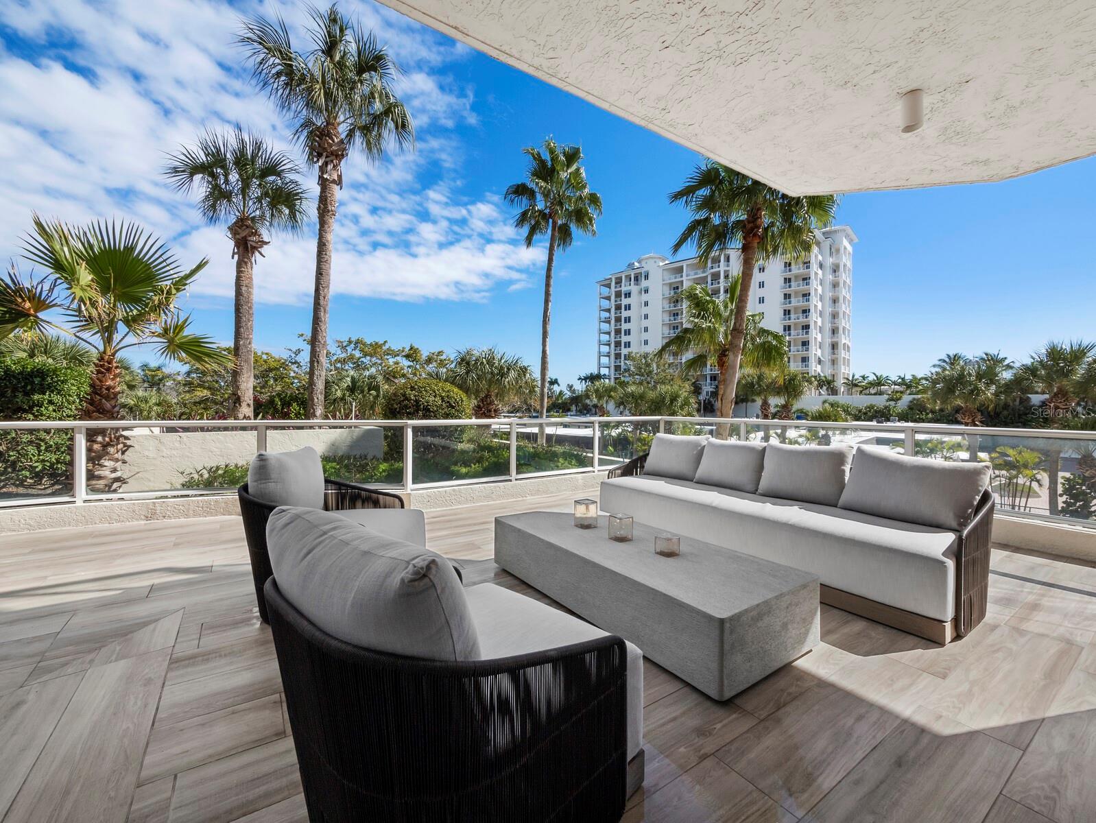 1800 BENJAMIN FRANKLIN DR #A102