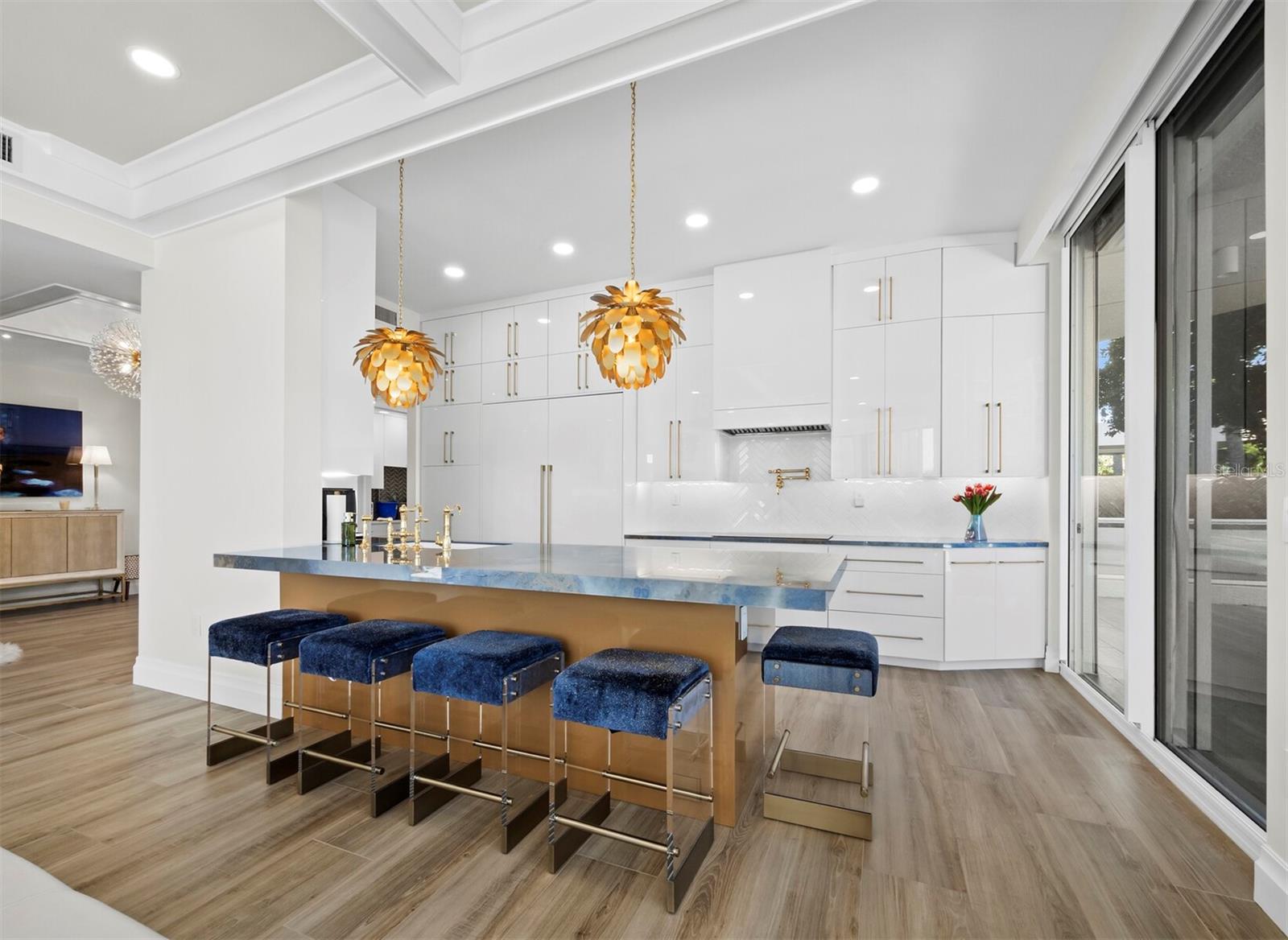 1800 BENJAMIN FRANKLIN DR #A102