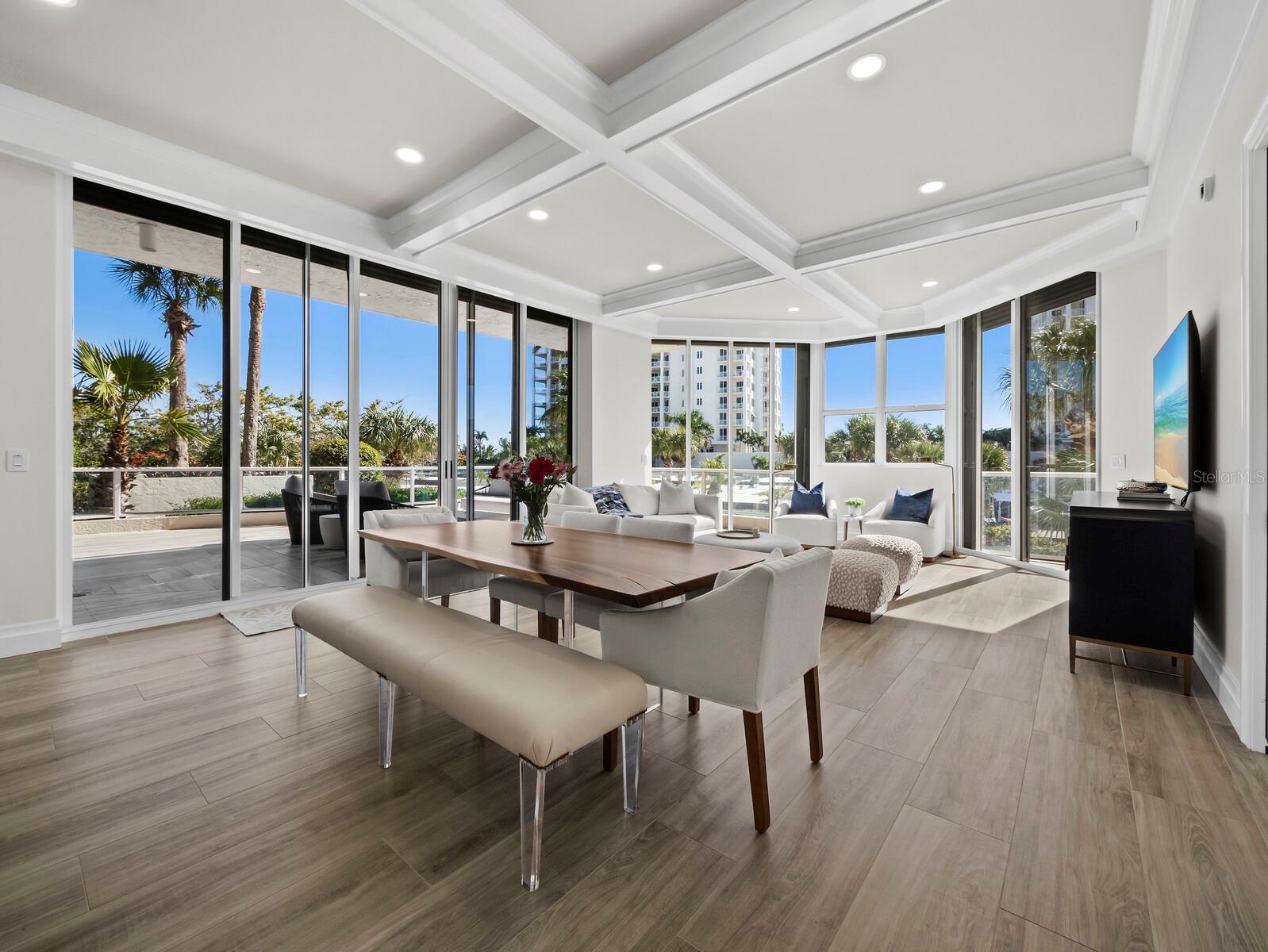 1800 BENJAMIN FRANKLIN DR #A102