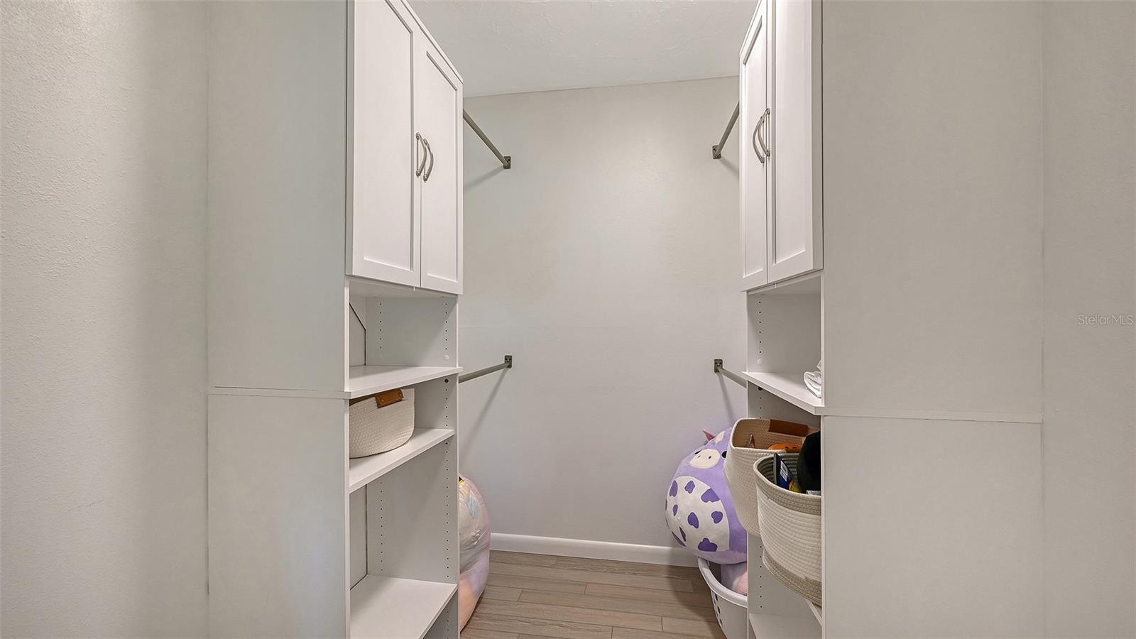 3201 BENEVA RD #204