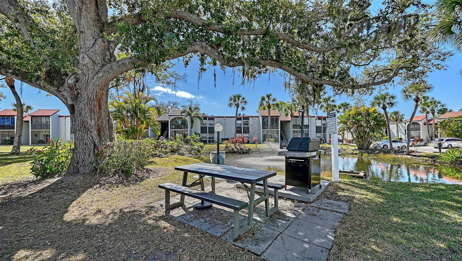 3201 BENEVA RD #204