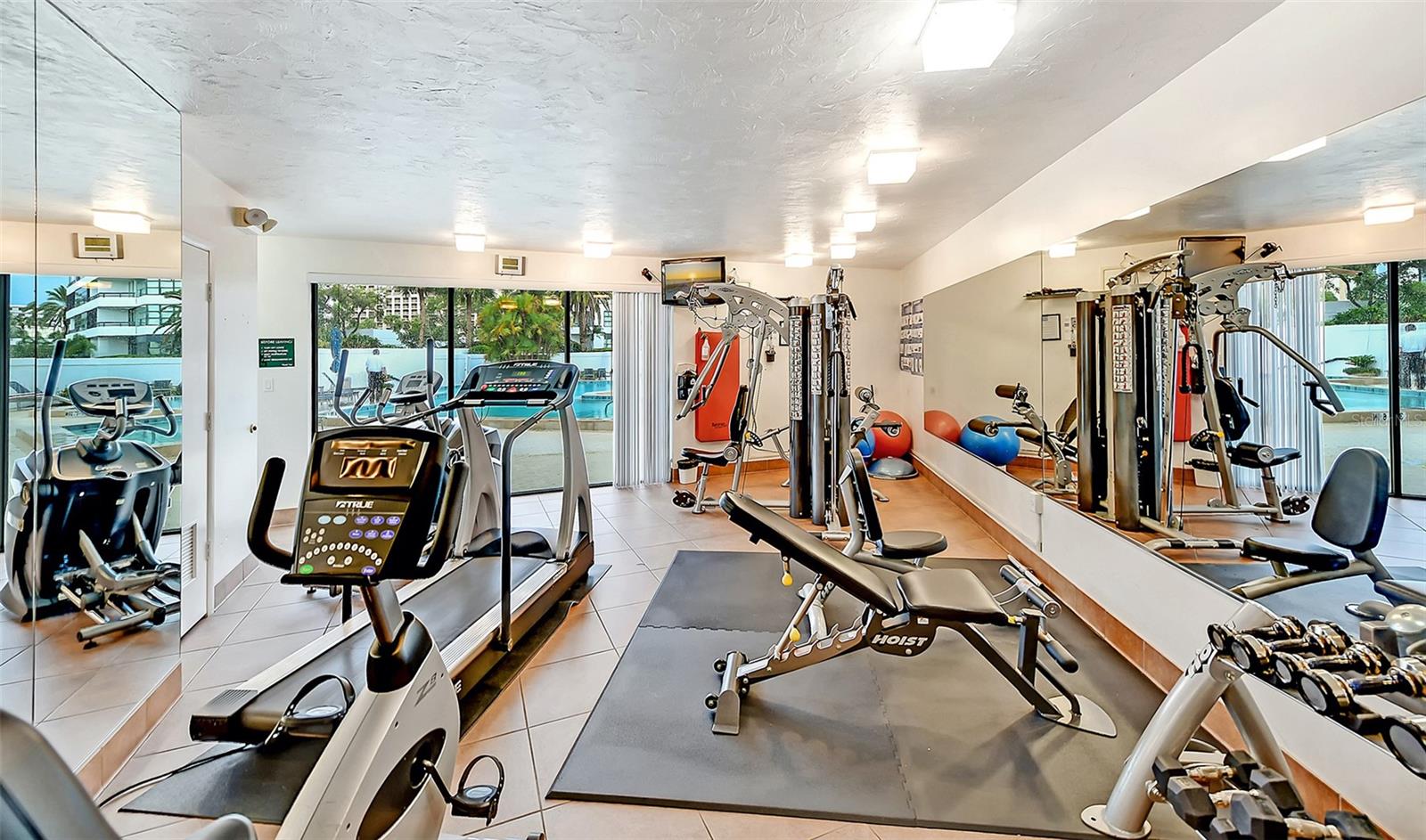 988 BLVD OF THE ARTS #1411