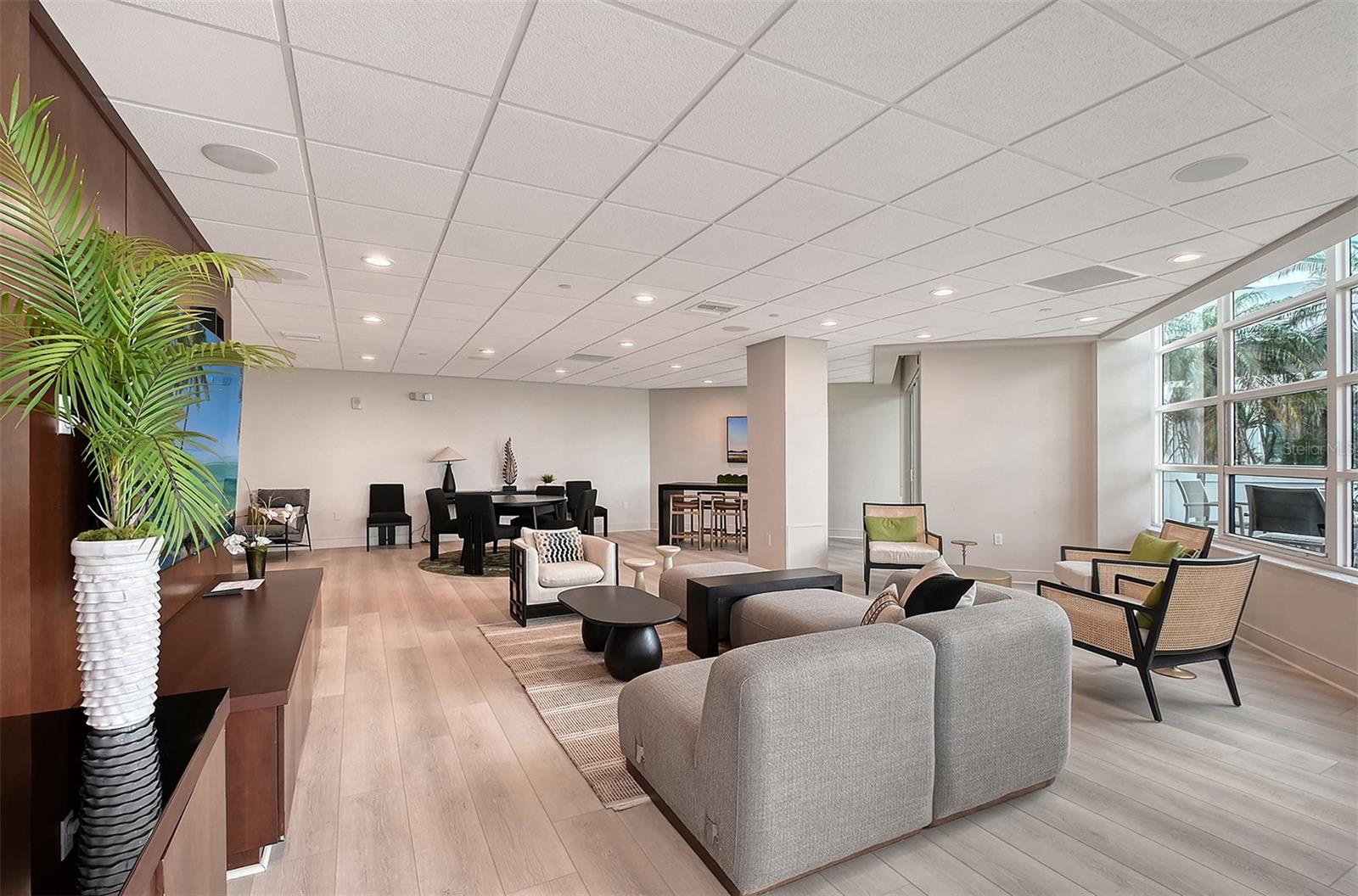 988 BLVD OF THE ARTS #1411