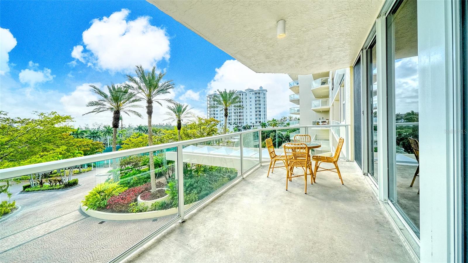 1800 BENJAMIN FRANKLIN DR #B308