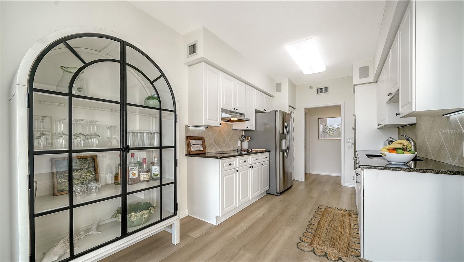 1800 BENJAMIN FRANKLIN DR #B308