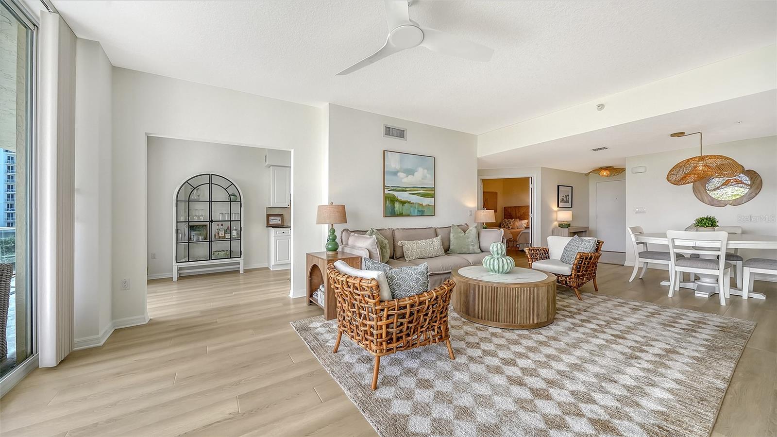 1800 BENJAMIN FRANKLIN DR #B308