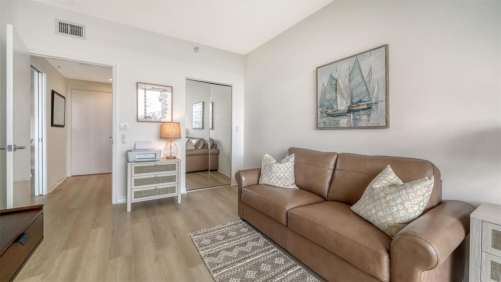 1800 BENJAMIN FRANKLIN DR #B308