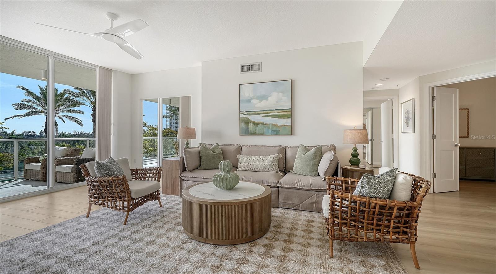 1800 BENJAMIN FRANKLIN DR #B308