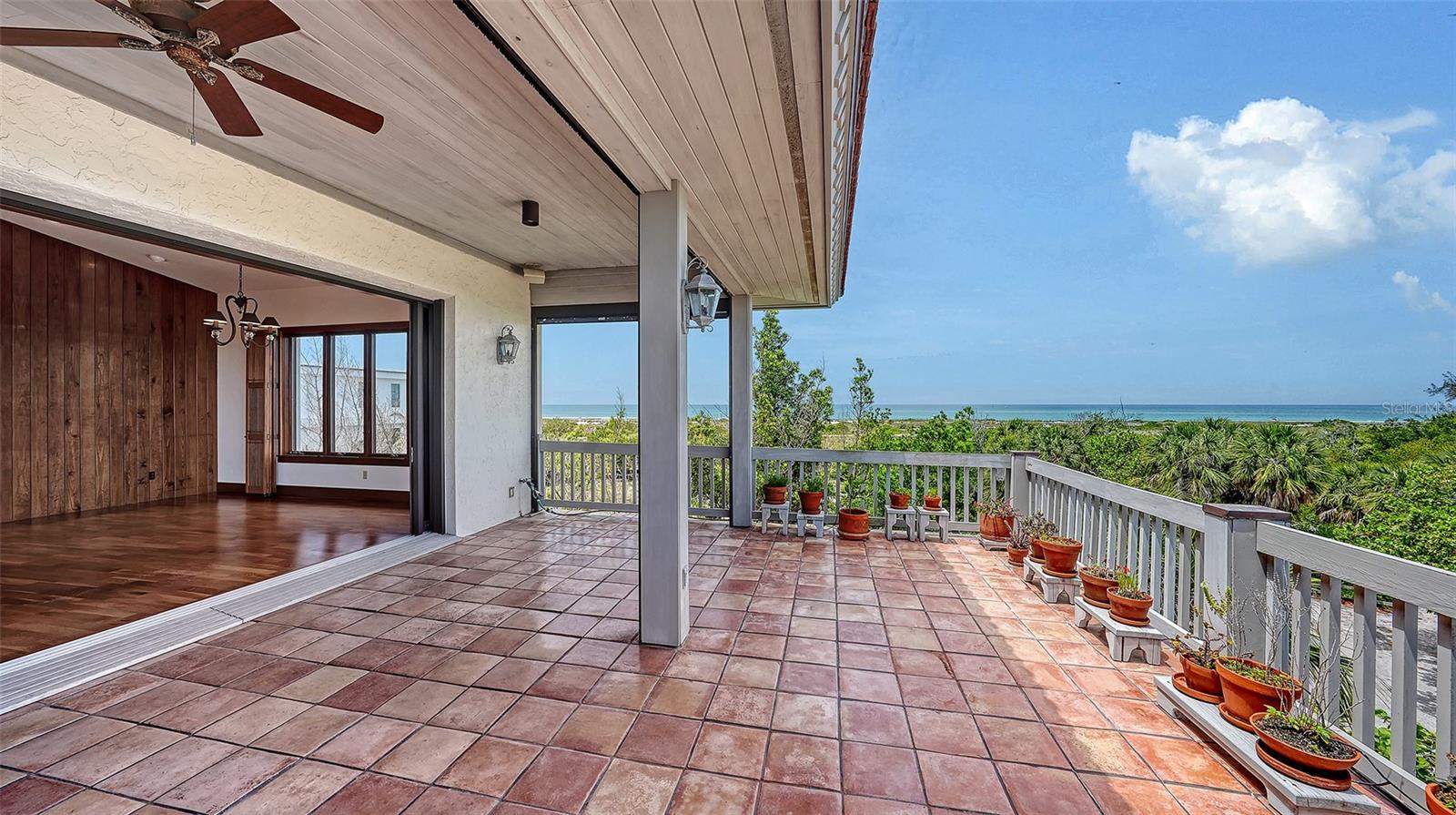 156 EMERSON DR
