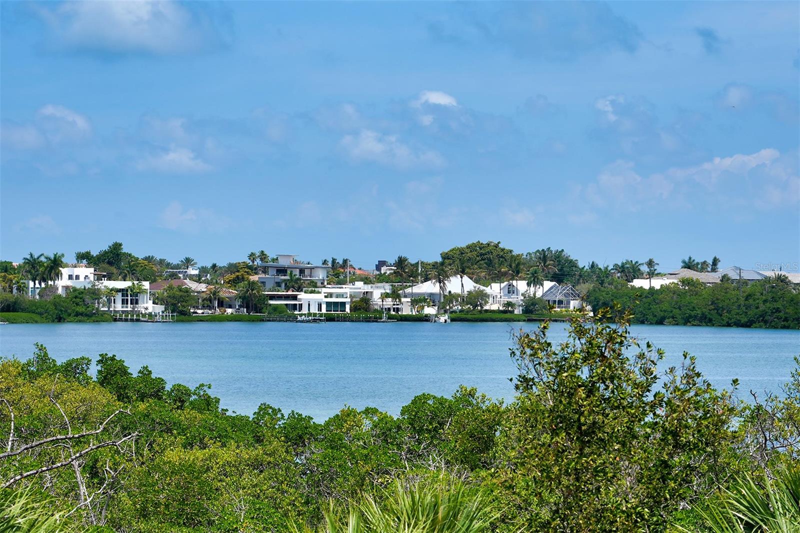156 EMERSON DR