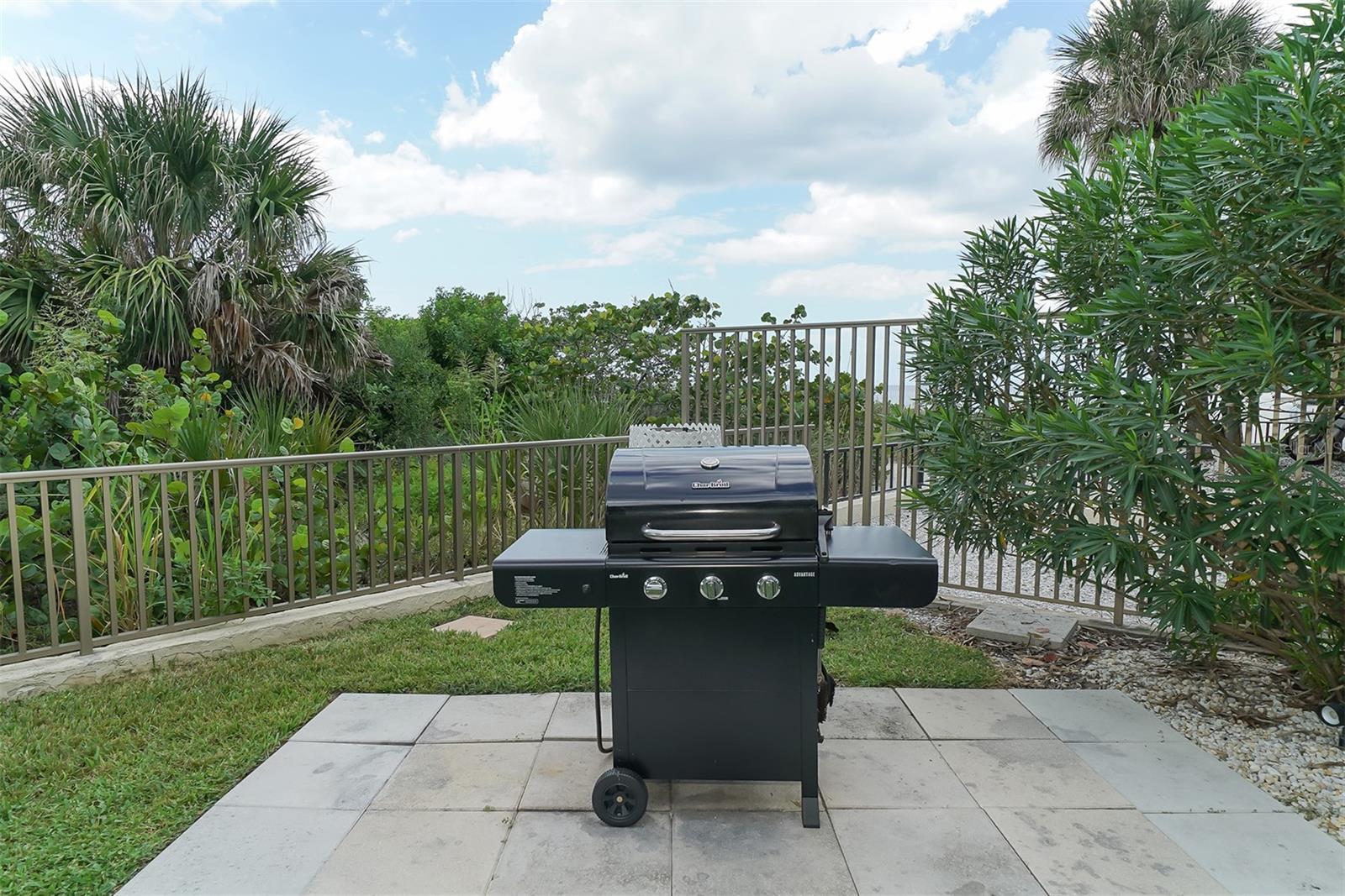 1102 BENJAMIN FRANKLIN DR #810