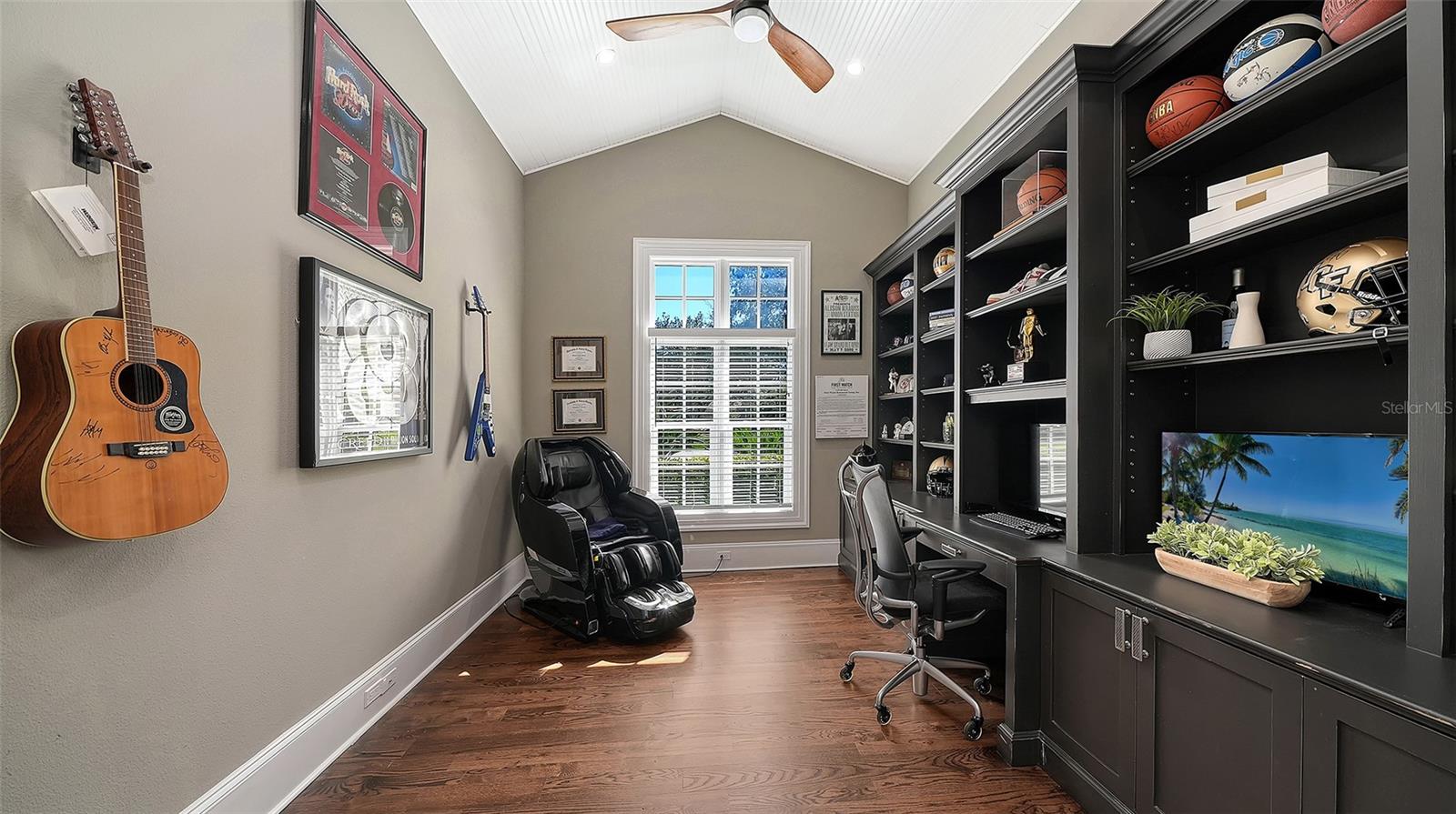 7467 CABBAGE PALM CT