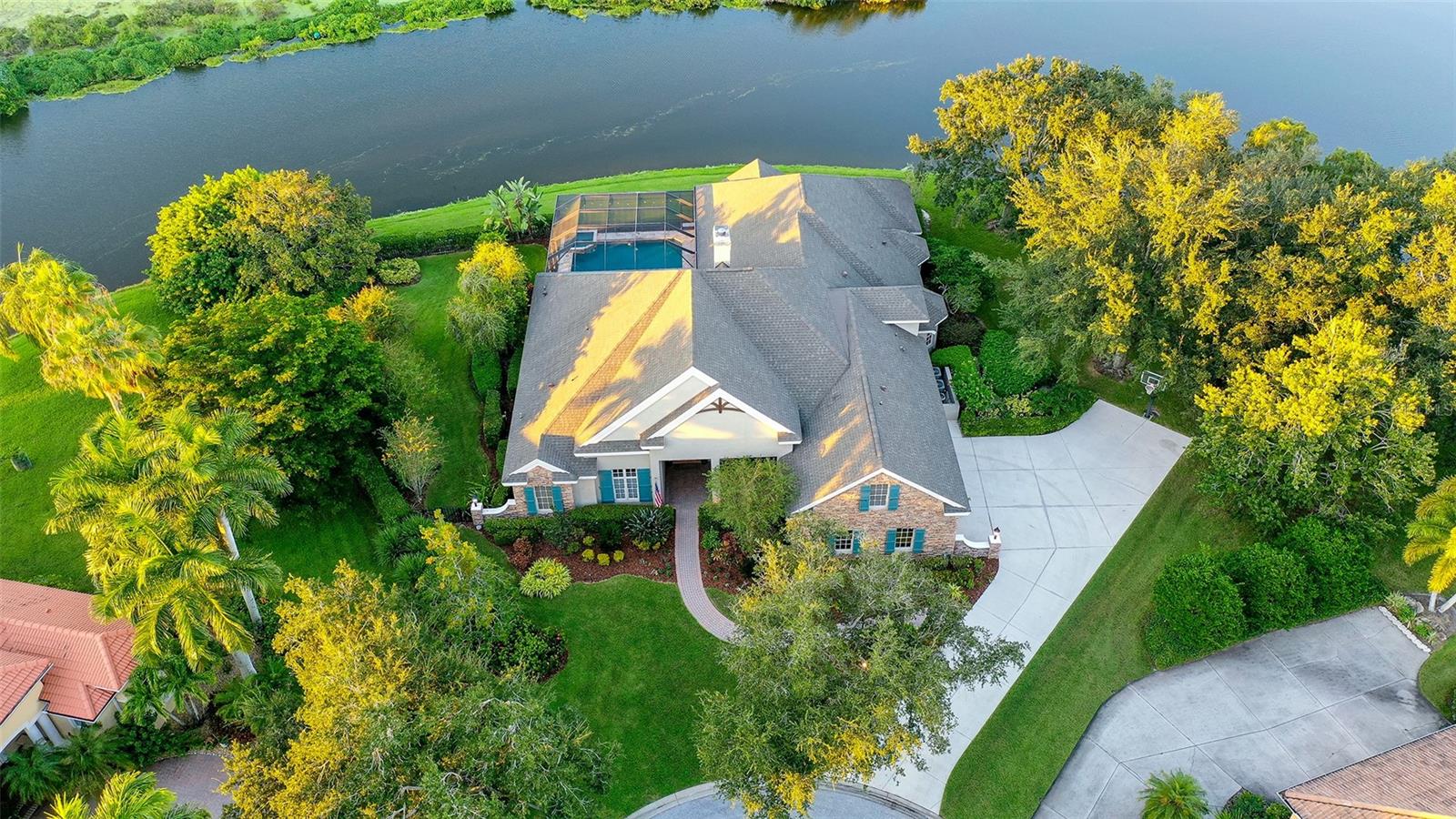 7467 CABBAGE PALM CT