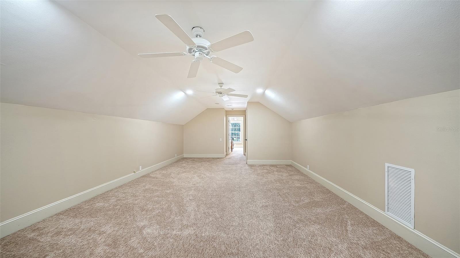 7467 CABBAGE PALM CT