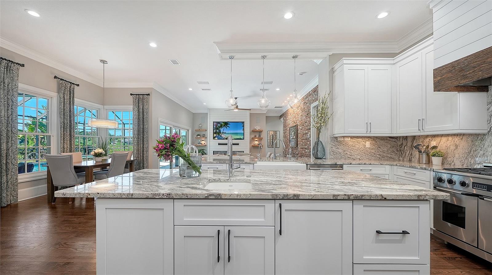 7467 CABBAGE PALM CT
