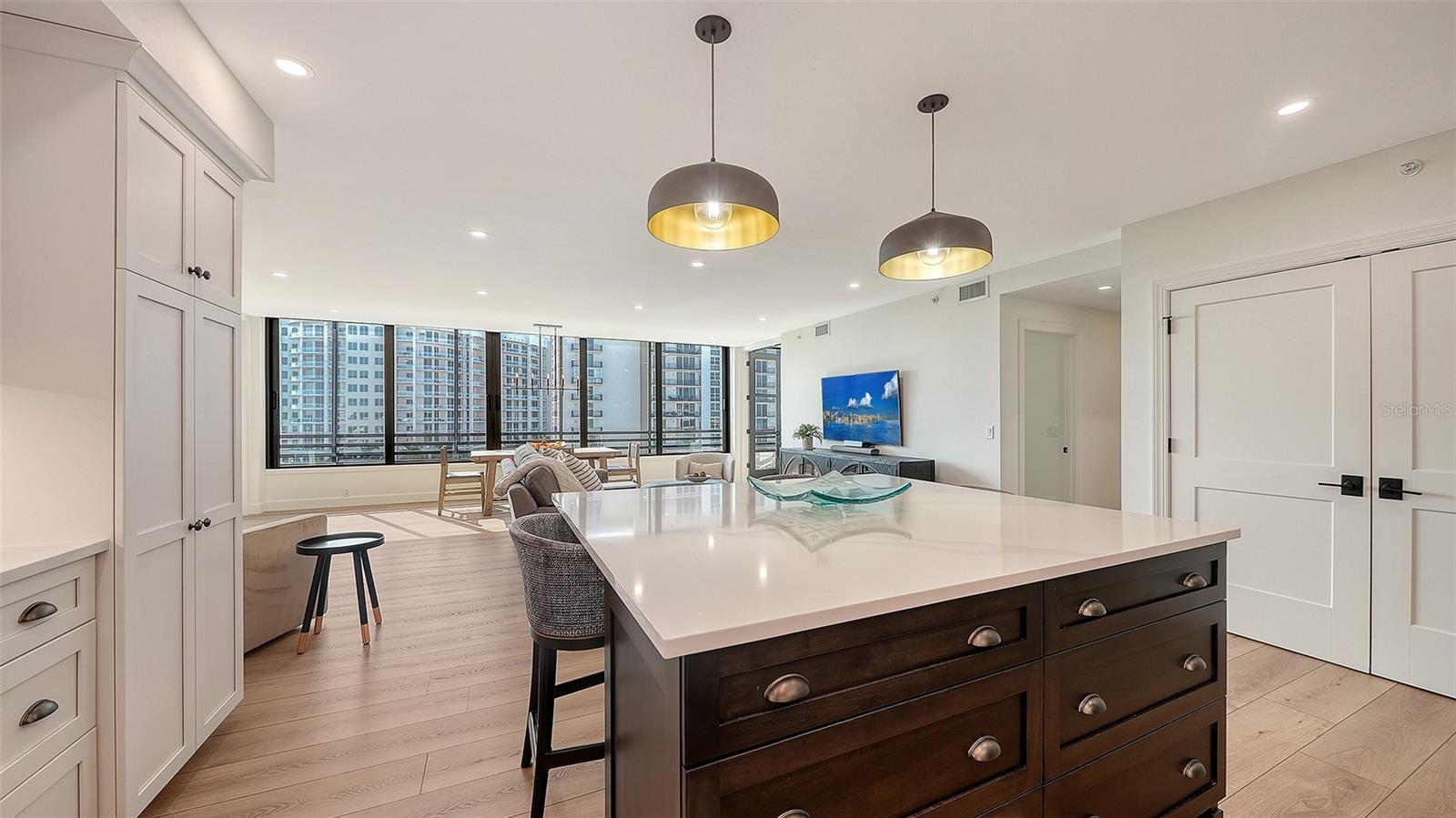 1102 BENJAMIN FRANKLIN DR #810