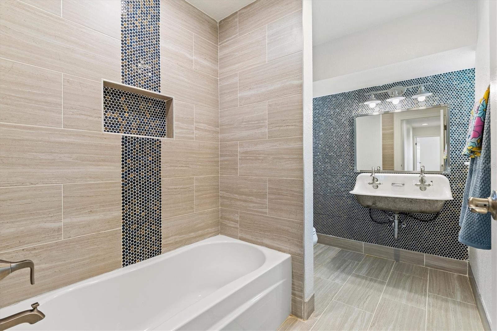 7131 SADDLE CREEK CIR