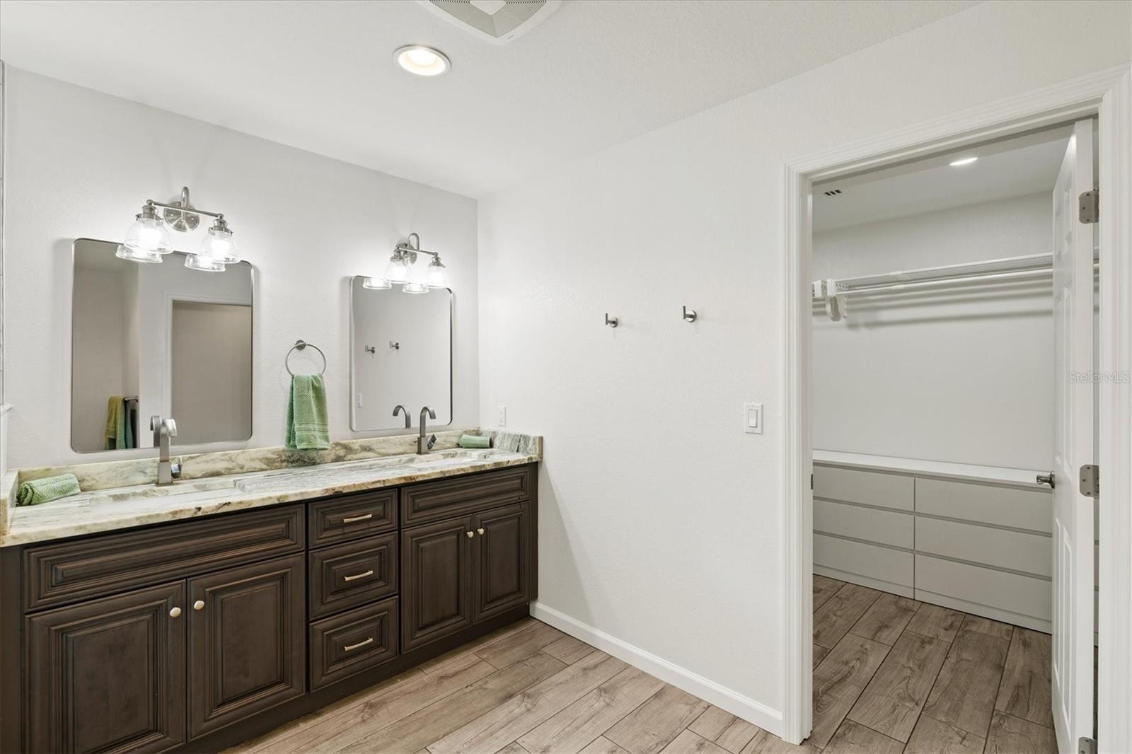 7131 SADDLE CREEK CIR