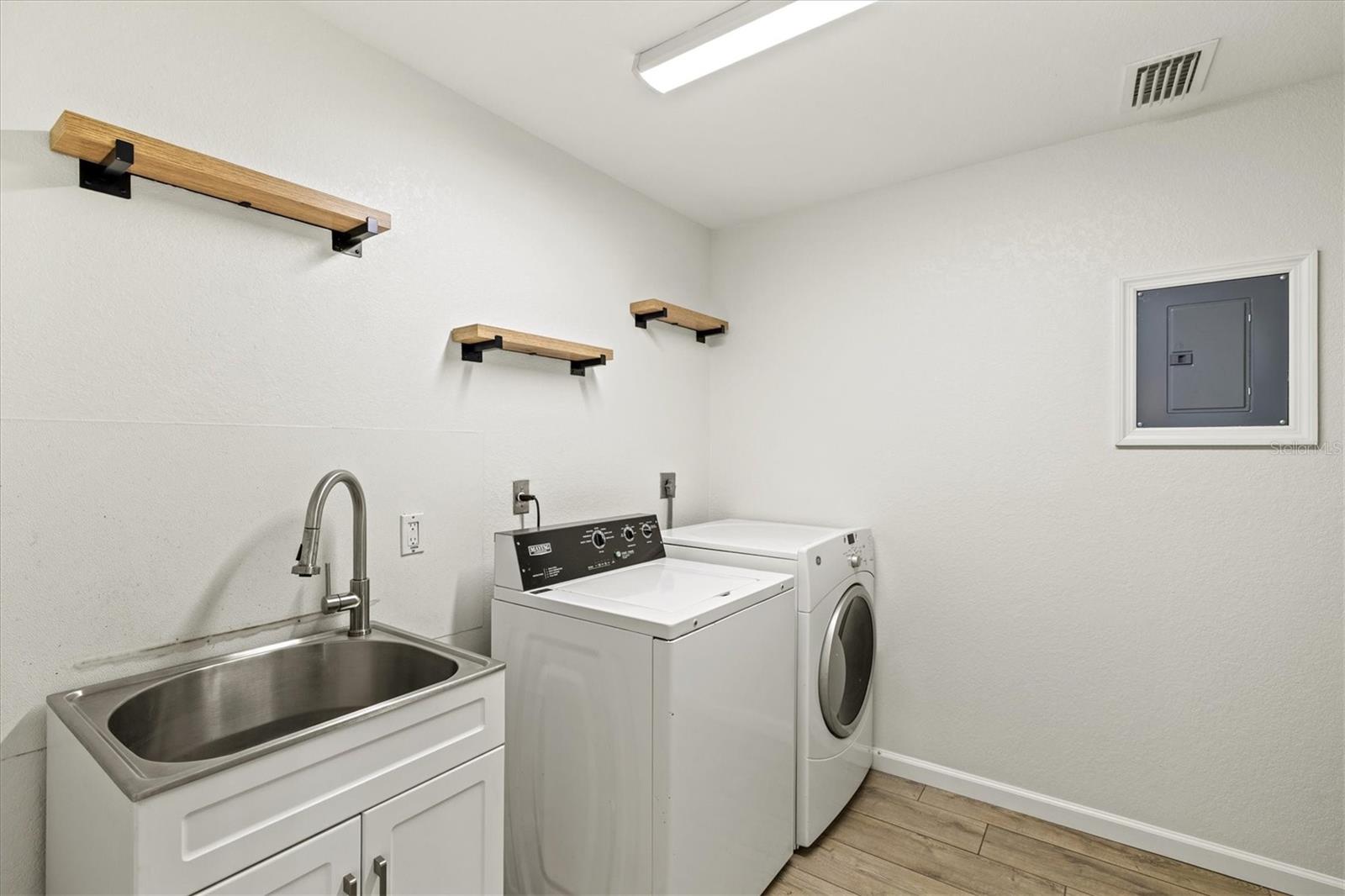 7131 SADDLE CREEK CIR