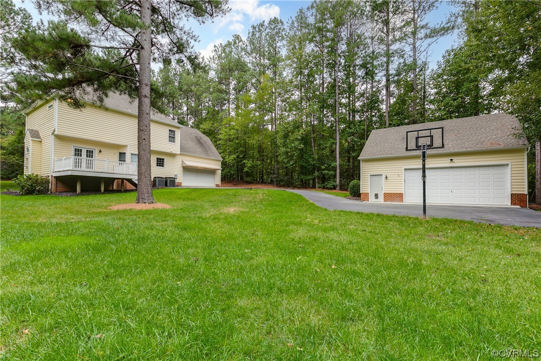 8618 Brechin Ln