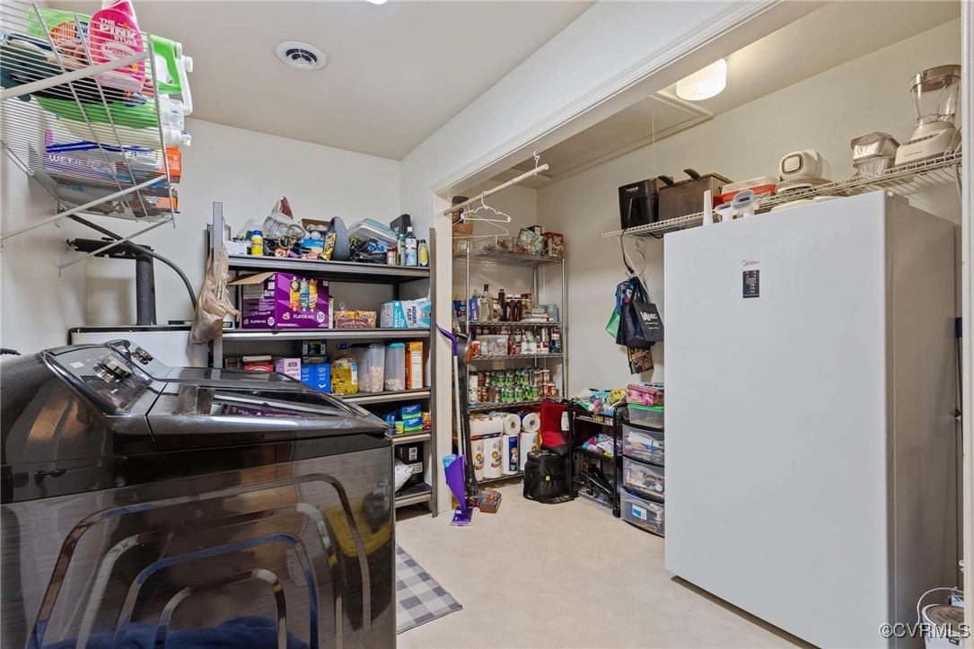 4516 Ridgecrest Ln