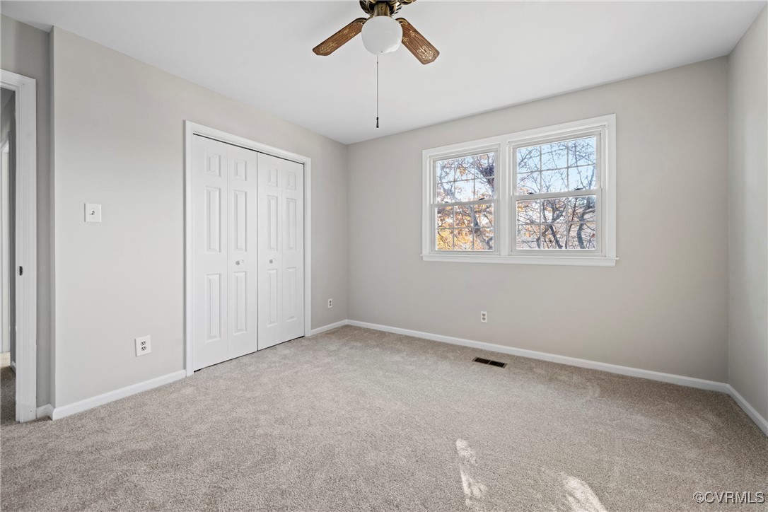 1225 Riveroaks Dr