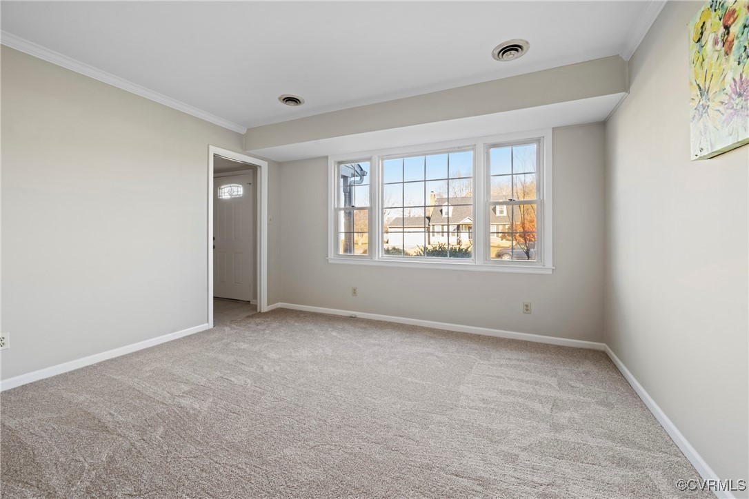 1225 Riveroaks Dr