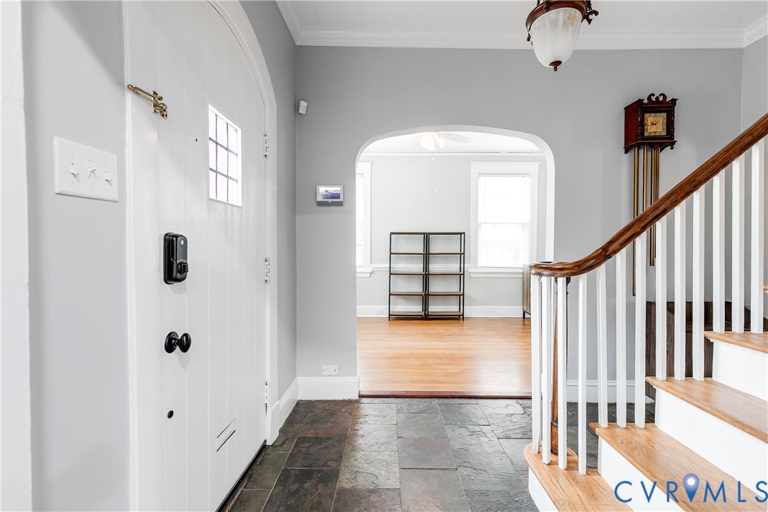 4809 E Seminary Ave