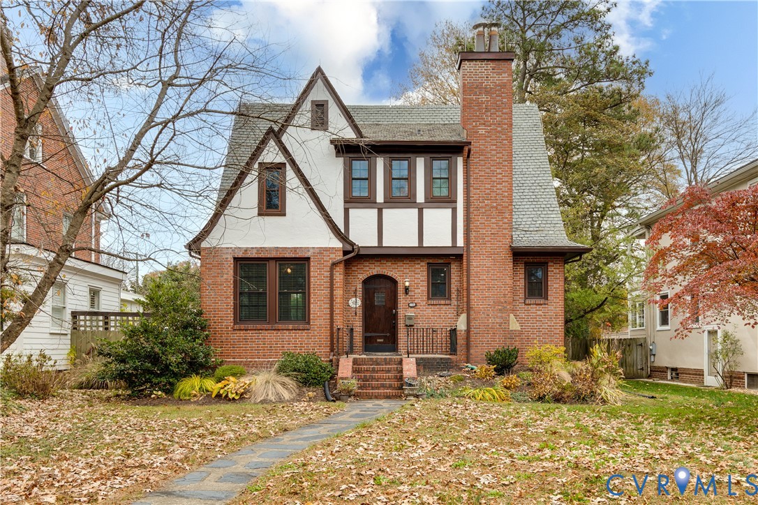 4809 E Seminary Ave