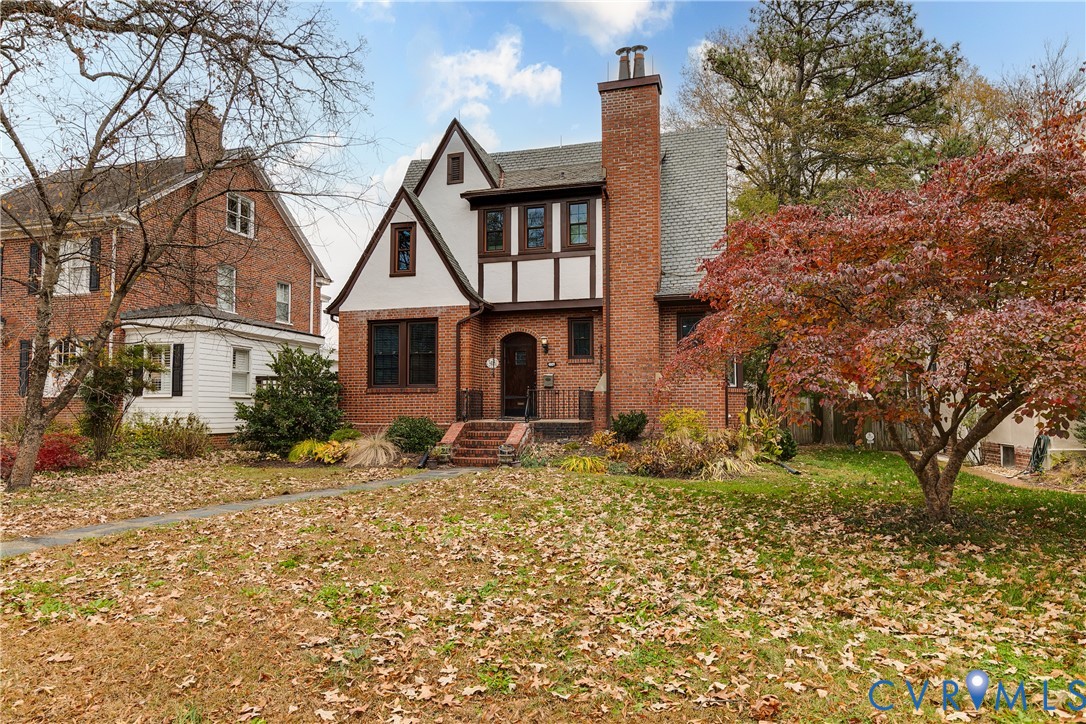 4809 E Seminary Ave