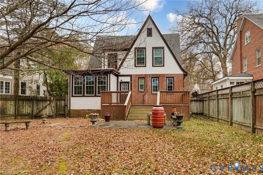 4809 E Seminary Ave