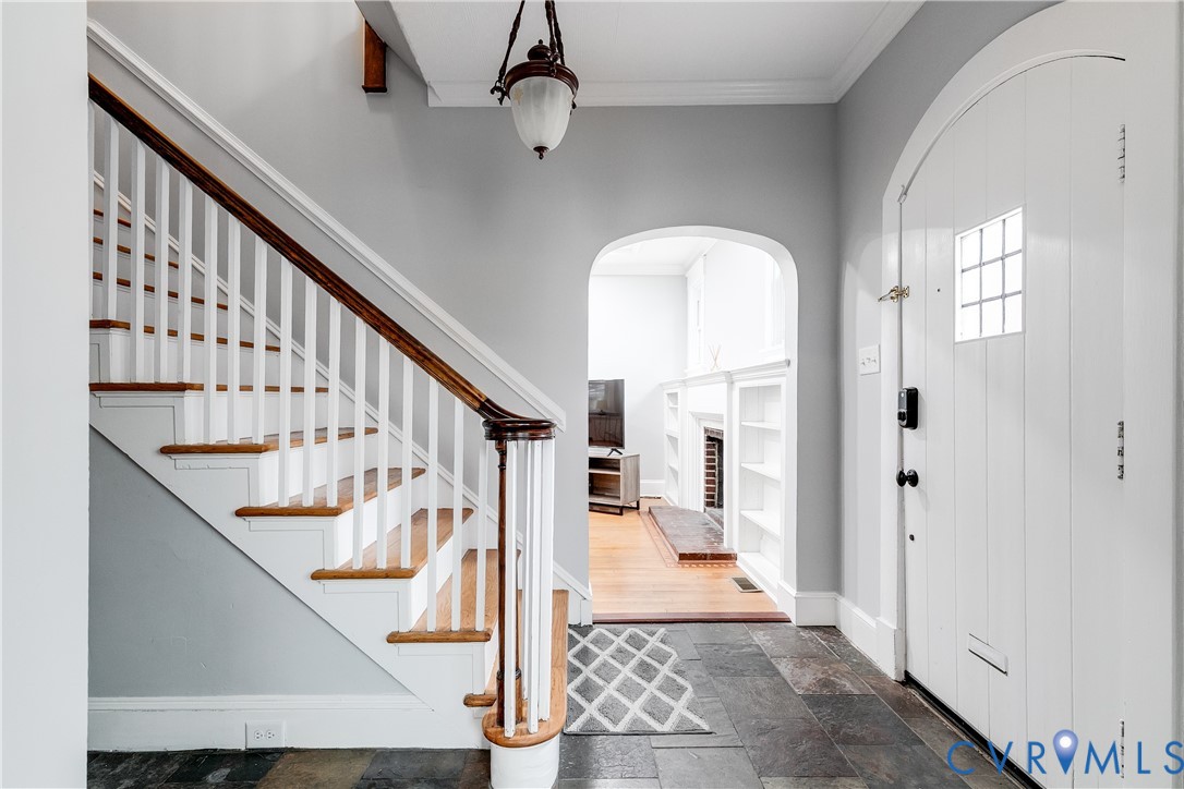 4809 E Seminary Ave