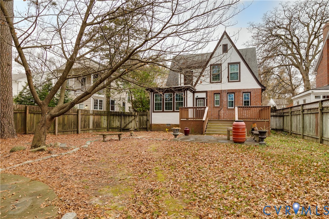 4809 E Seminary Ave