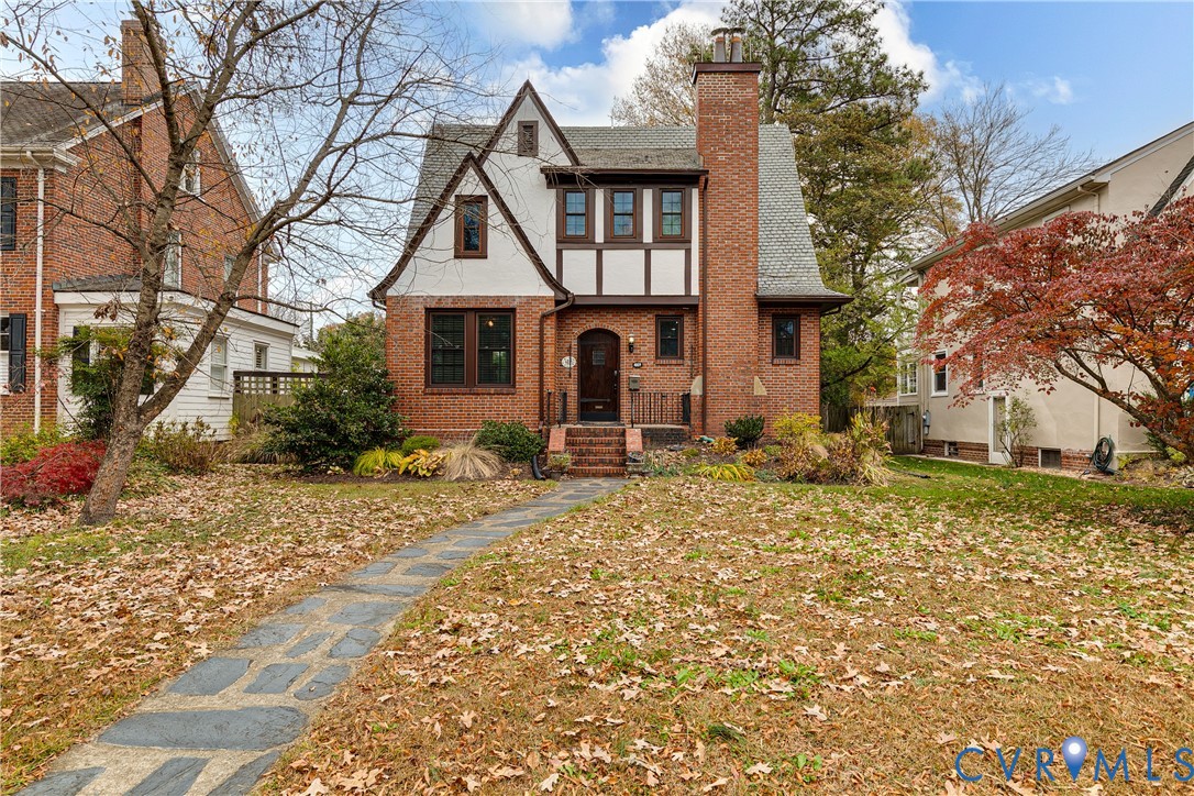 4809 E Seminary Ave