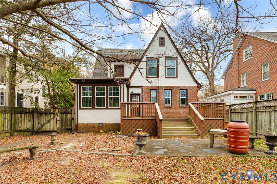 4809 E Seminary Ave