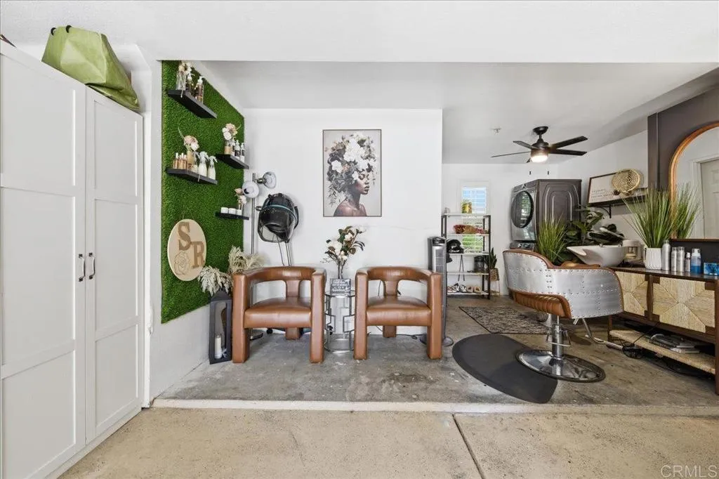 2725 Apricot Court