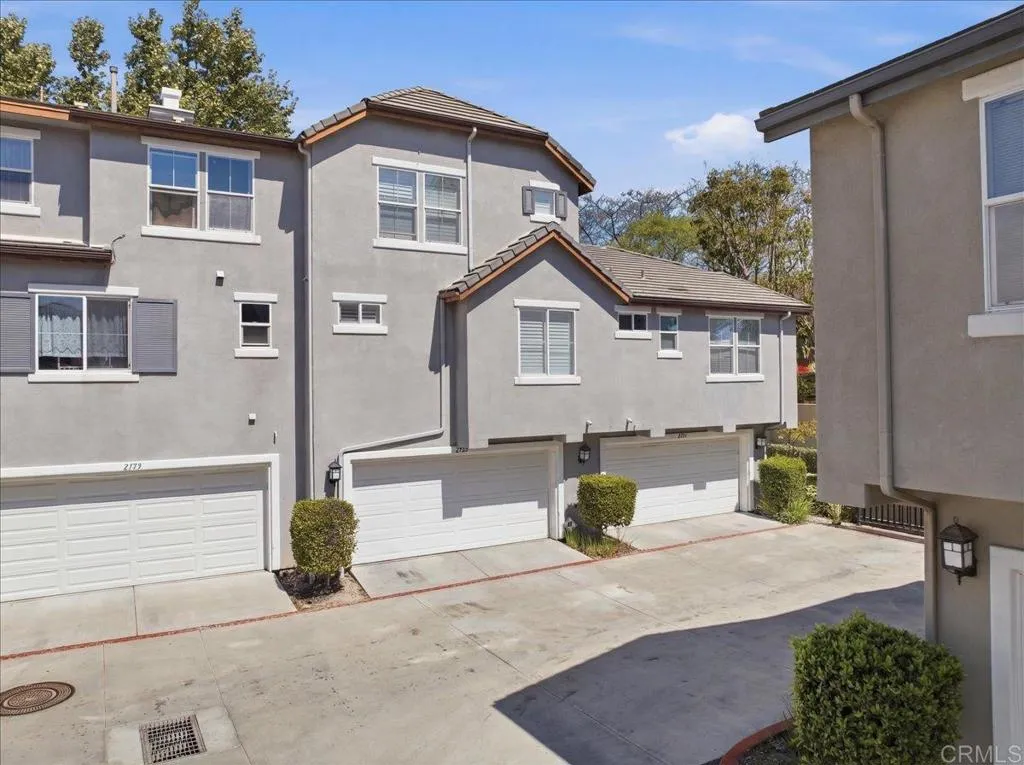2725 Apricot Court
